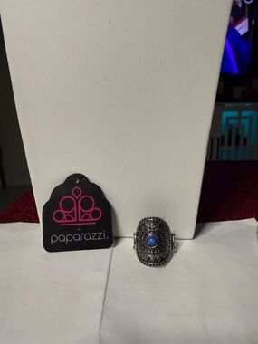 paparazzi Silver-Tone Filigree Ring with Blue Stone